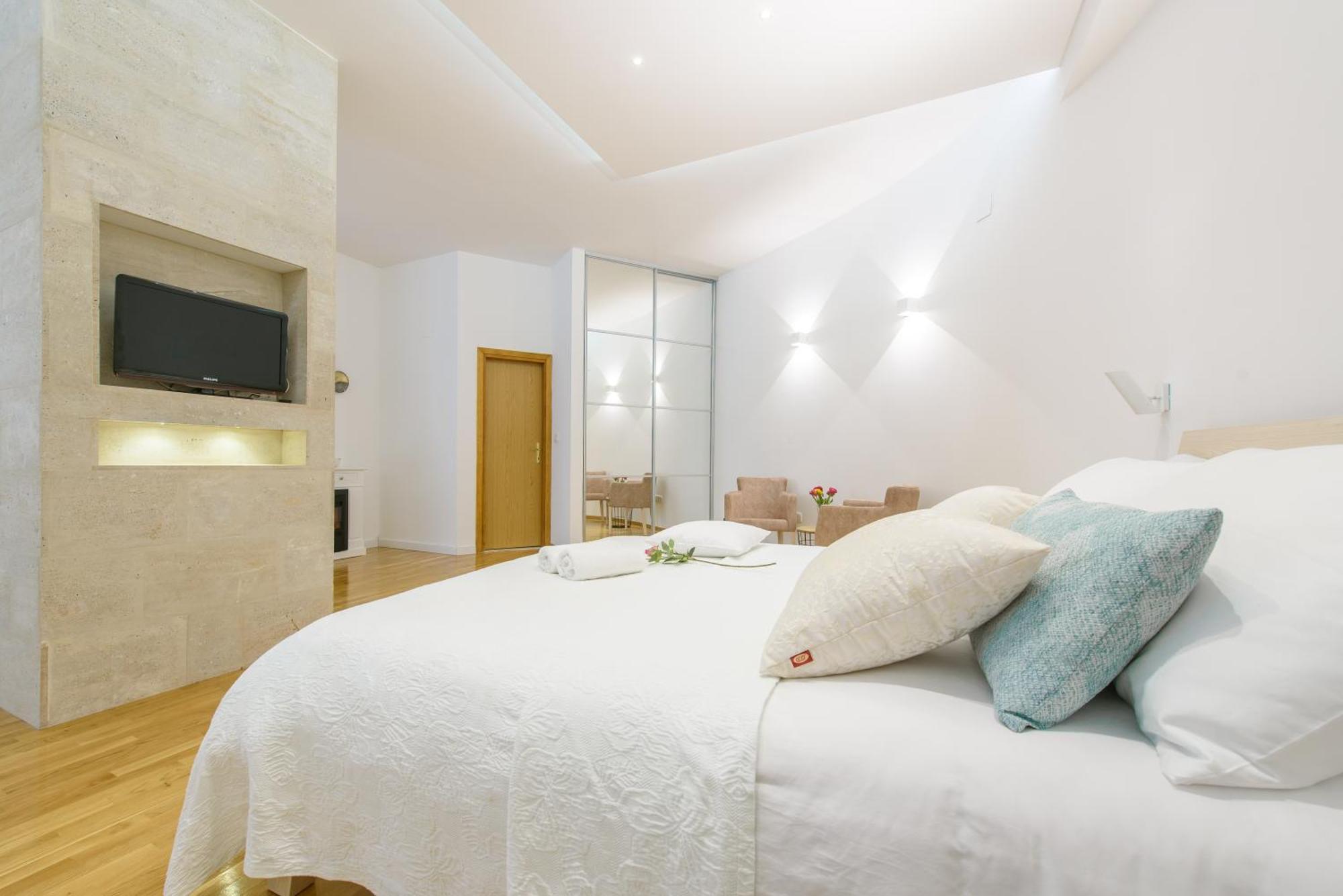 Deluxe Beach Apartments Renata Σπλιτ Εξωτερικό φωτογραφία